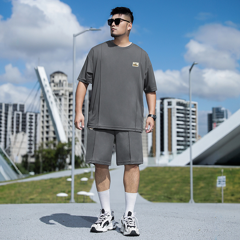 潮牌大码男装宽松加大夏季运动休闲风两件装字母撞色章仔短T套装