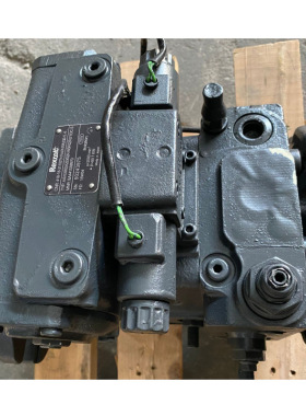 WA200装载机配件液压泵主泵418-18-31102 A4VG90D现货