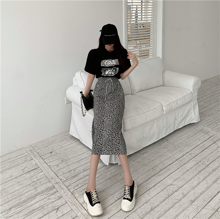 Real price 2021 summer fried street fashion printed Short Sleeve Top + high waist Leopard Print Skirt