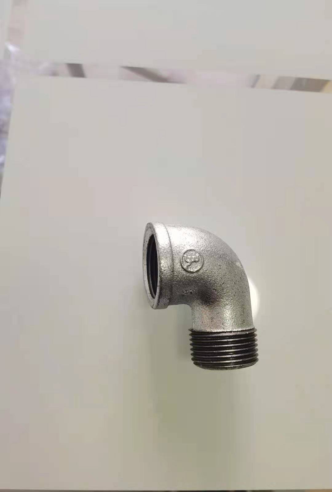 Jianzhi Masteel galvanized inner and outer wire elbow 4 6 points internal and external thread 90deg elbow for fire pipe