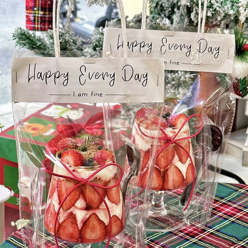 网红新年跨年蛋糕装饰高脚杯手提袋包装车厘子草莓碰杯玻璃红酒杯