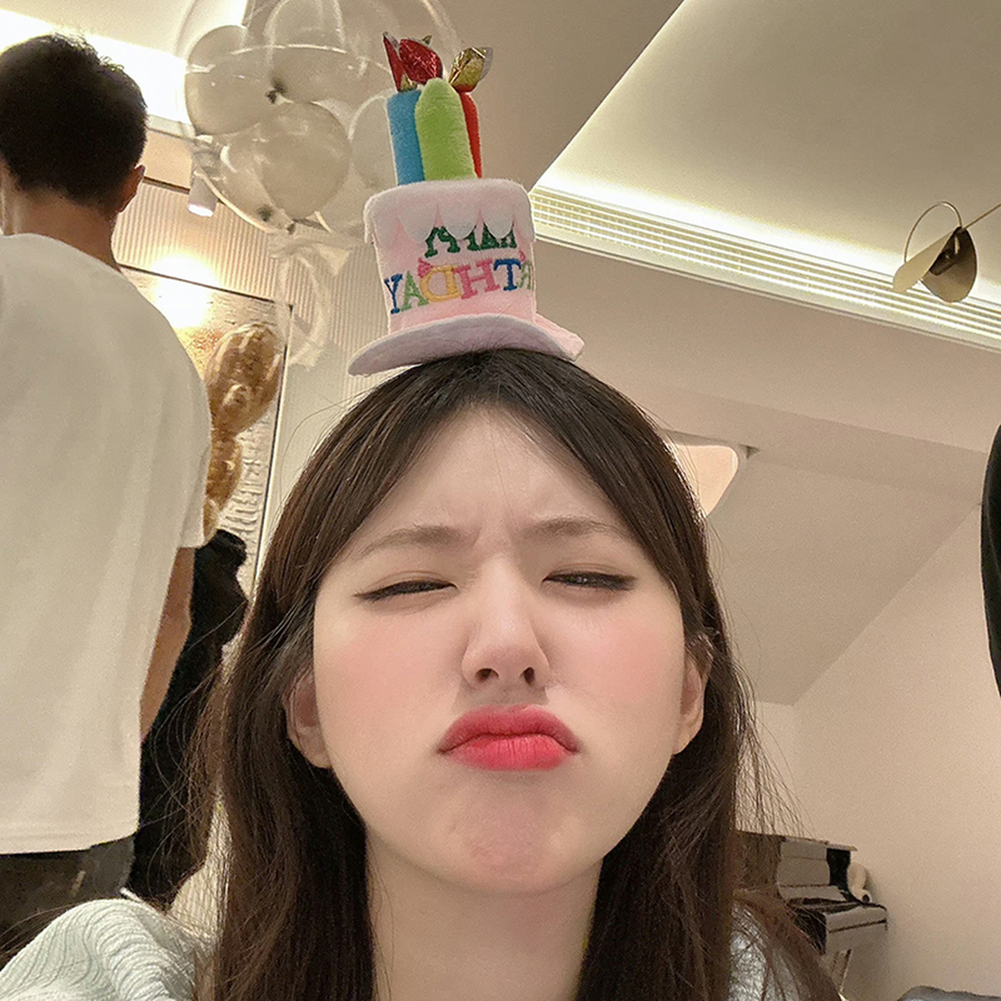 露思同款烘焙蛋糕装饰复古韩式毛毡帽头箍生日帽派对网红拍照帽子