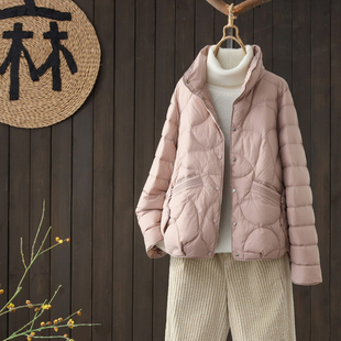 90白鸭绒轻薄羽绒服女短款2024年新款秋冬时尚气质小个子立领外套