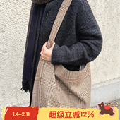 BLEU 原创复古格纹毛呢旅行单肩包斜挎包大容量 焦糖棕 ROSE