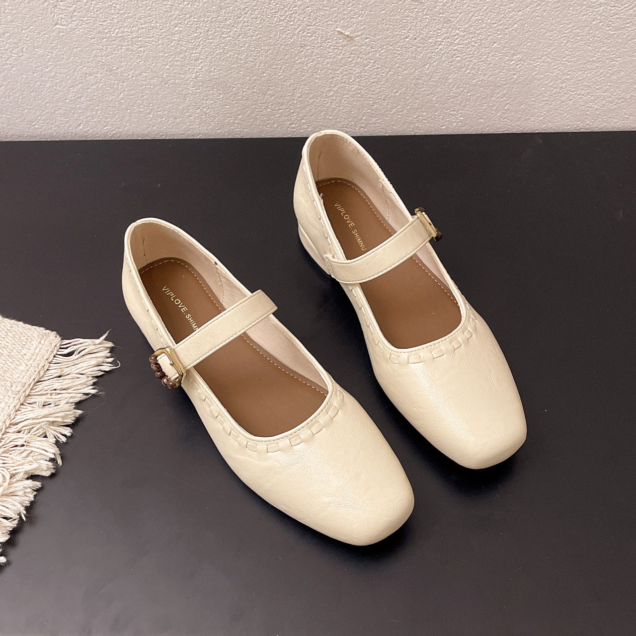 复古平底单鞋女2026春季新款百搭一字带扣方头玛丽珍鞋浅口小皮鞋,女鞋,玛丽珍鞋,淘宝优惠券,粉丝福利购,淘宝优惠卷