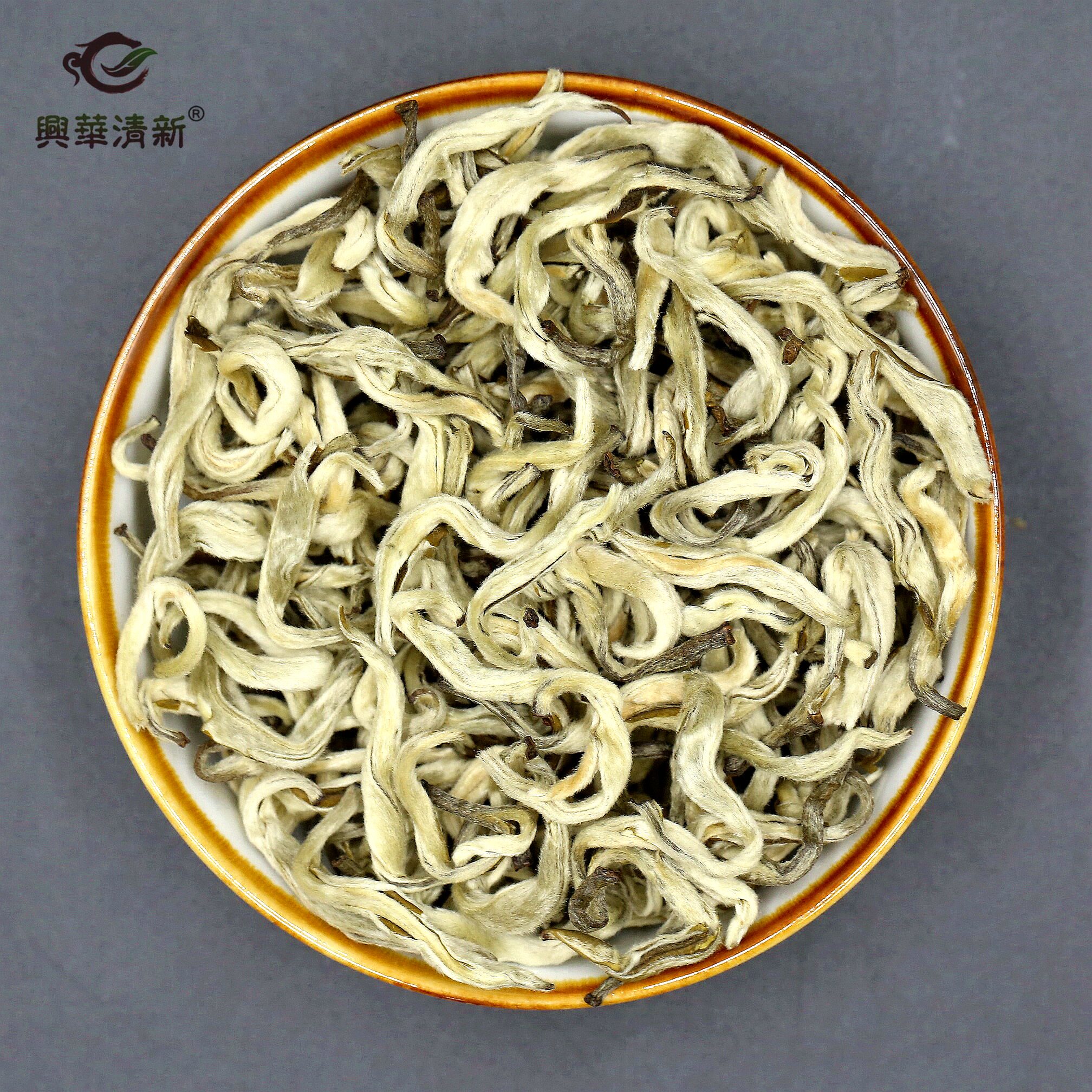厂长亲制八窨茉莉花茶龙飞白雪图片