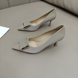 法式黑色高跟鞋女2025年新款百搭尖头细跟设计感小众气质名媛单鞋