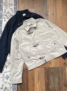 WHOA HA复古飞机金属扣装饰翻领哈灵顿短款夹克外套