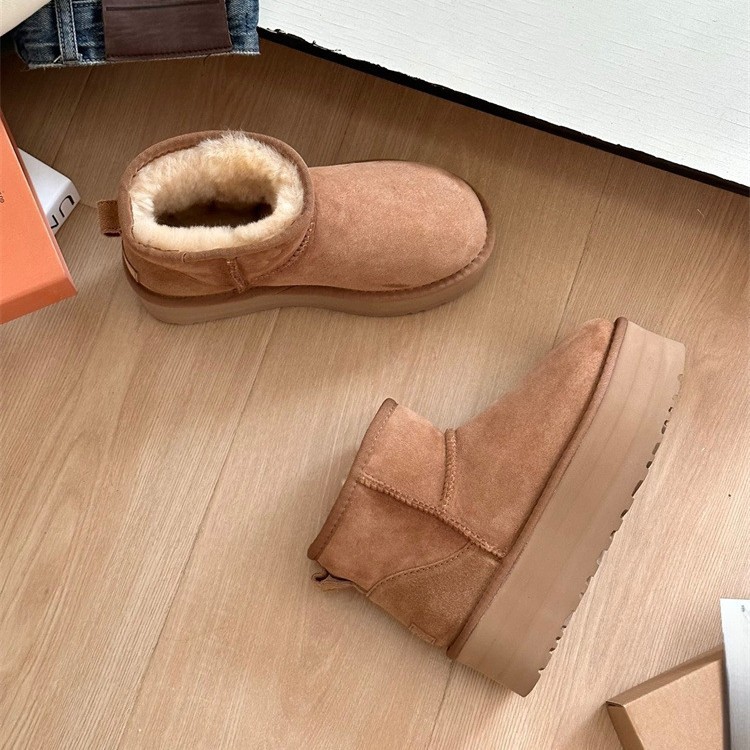 羊皮毛一体短靴女2025冬季短筒保暖靴子加厚棉鞋5854厚底雪地靴女