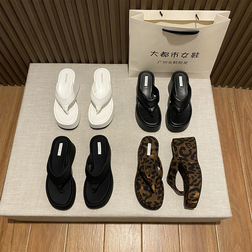 2025新款坡跟夹脚人字拖鞋女外穿