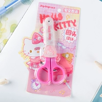 Круглая голова Кэти Кот