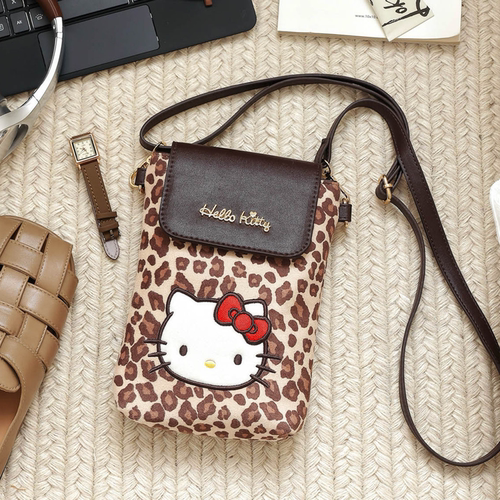 三丽鸥HelloKitty豹纹斜挎小包