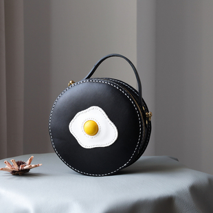 美味荷包蛋 手提包 ｜复古小圆包纯手工真皮女挎包