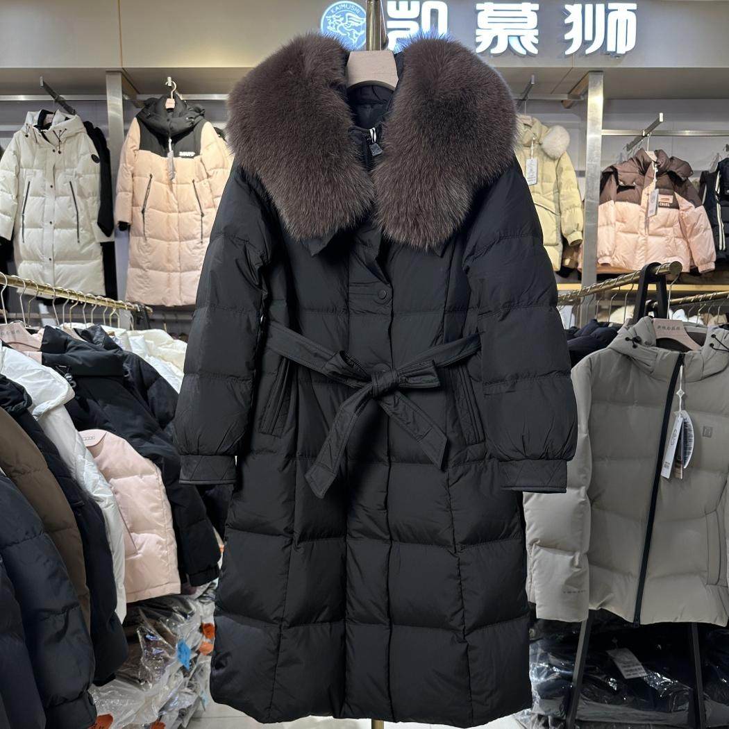 凯慕狮羽绒服2024新款狐狸毛领长款女高端大气时尚显瘦KMS164590