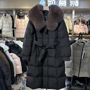 显瘦KMS164590 女高端大气时尚 凯慕狮羽绒服2024新款 狐狸毛领长款