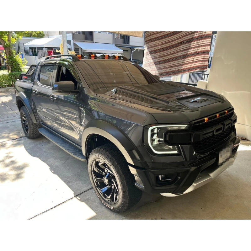 Ford Ranger Wildtrak RaptorEverest撼路者改装车顶扰流板四眼灯