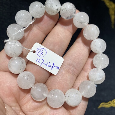 入门级一物一图天然白兔毛水晶手链带黑点品质差的手串 超低价