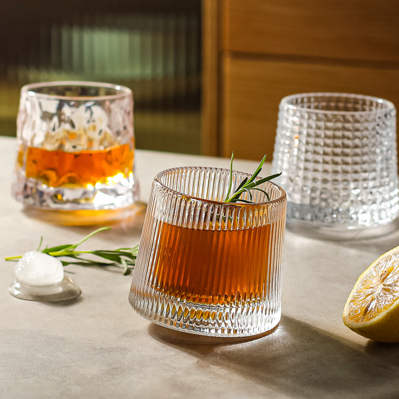 创意旋转玻璃杯ins威士忌酒杯个性不倒透明水晶杯洋酒杯饮料杯子