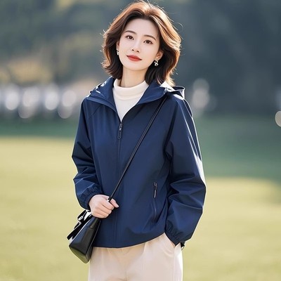 春装女款2025年新款减龄漂亮洋气女士休闲蓝色外套大码妈妈装潮