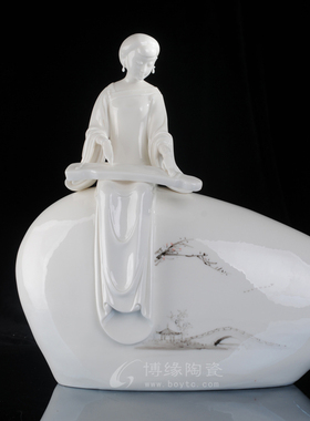 古典美女风弹琴人物德化白瓷