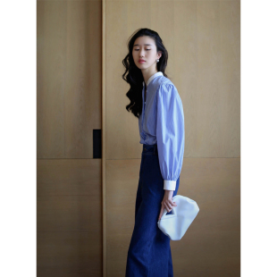 26002 衬衫 无有无印撞色立领抗皱蓝色条纹宽松长袖 百搭泡泡袖