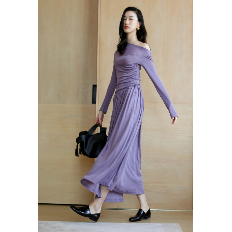 无有无印斜领A字裙天丝连衣裙