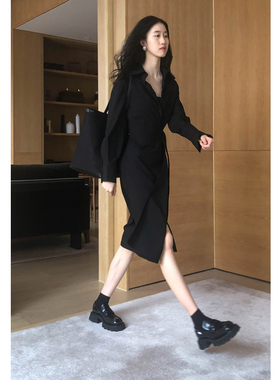 无有无印黑色POLO领长袖中长款不规则修身显瘦连衣裙22103