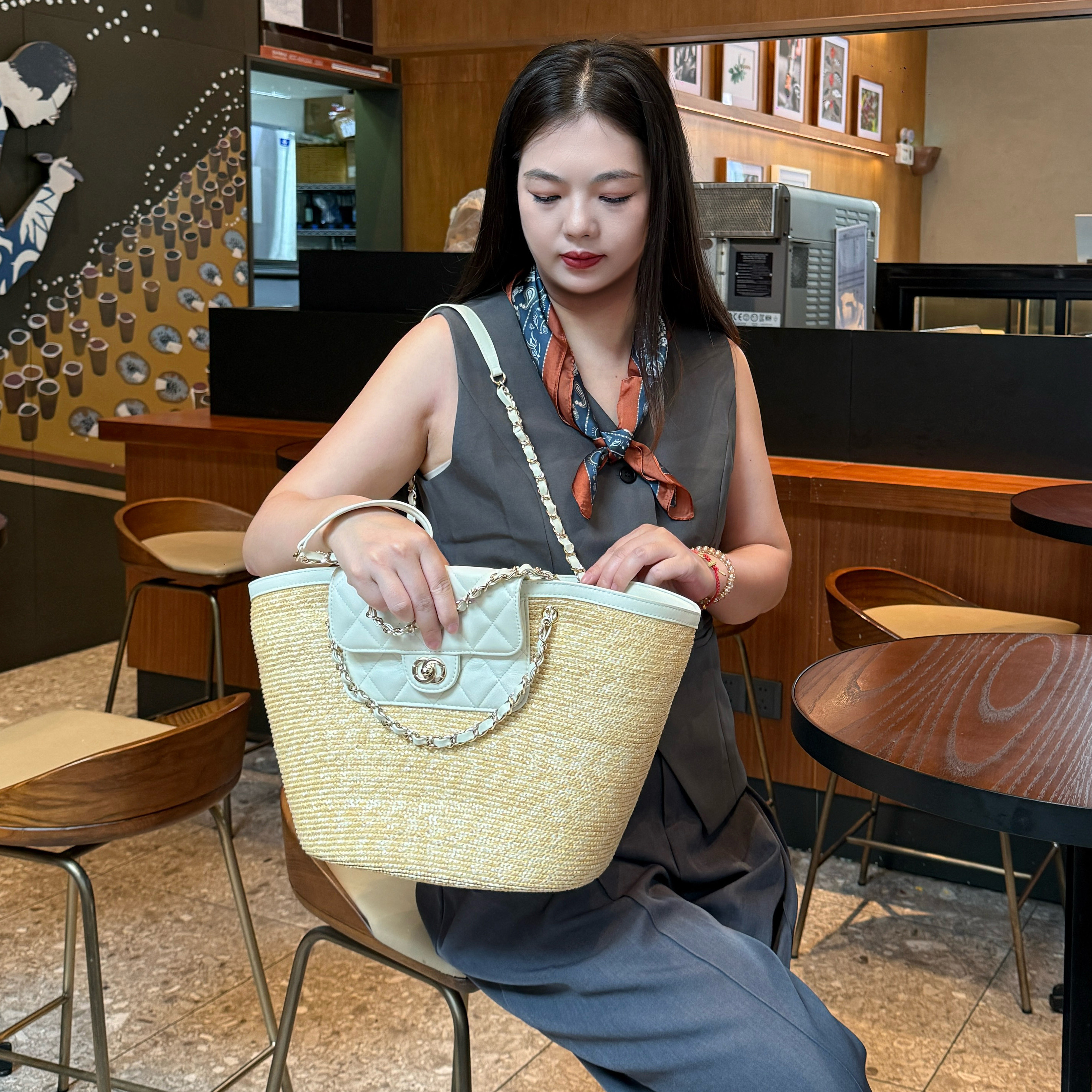 托特包高级感小香风草编腋下包2026新款菜篮子包大容量单肩链条包