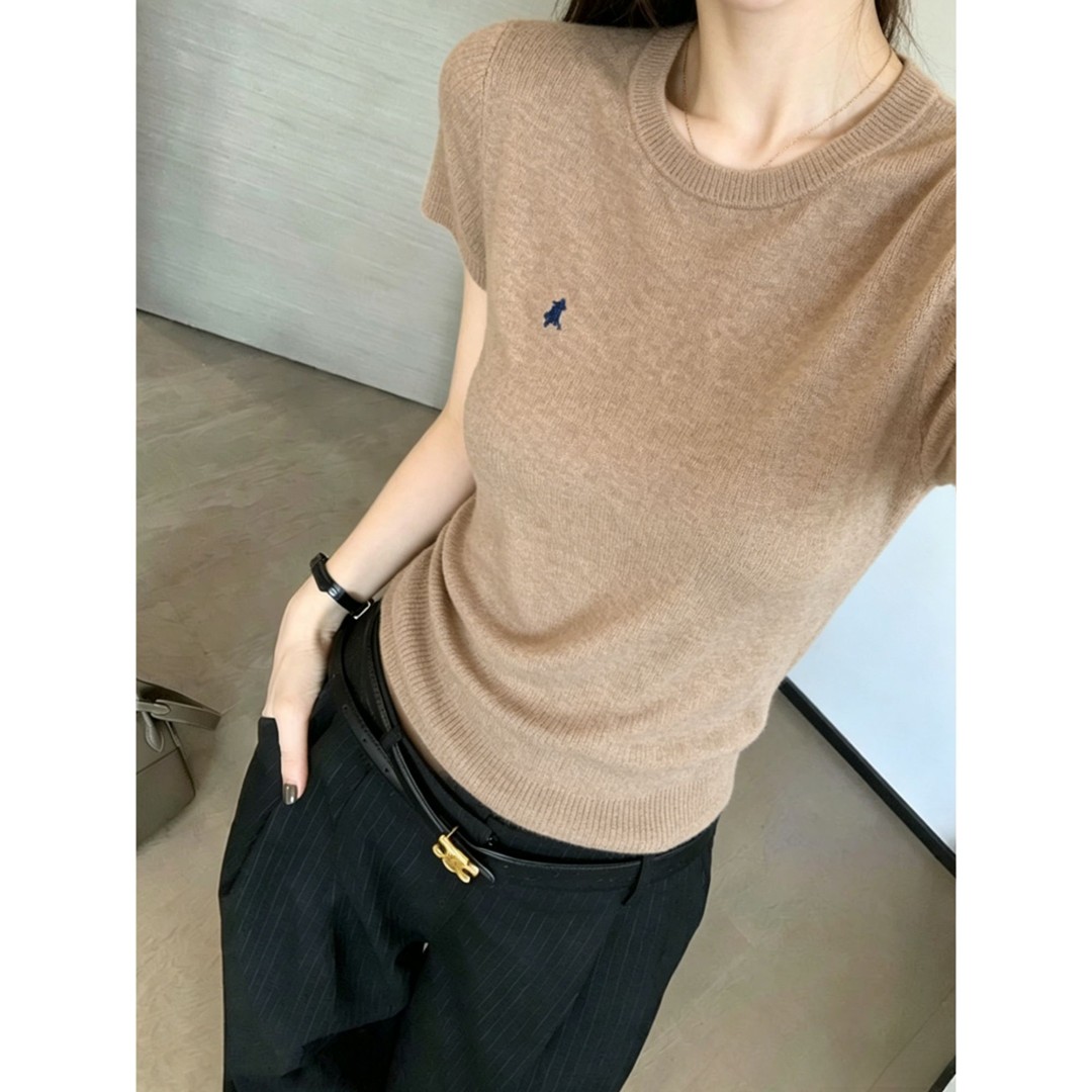 焦糖色圆领刺绣针织短袖T恤女夏图片