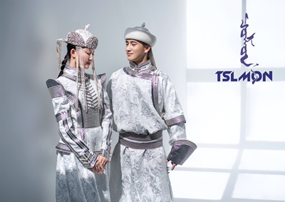 蒙古元素民族风婚礼结婚敬酒袍子演出主持演奏情侣盛装