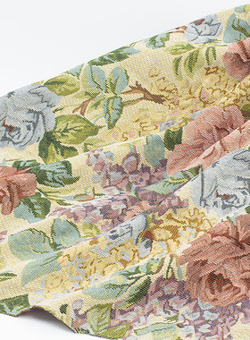 复古风提色织花服装设计师的布料