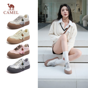 2026春季 骆驼女鞋 新款 德训鞋 女休闲鞋 复古挂饰增高厚底板鞋 糖心