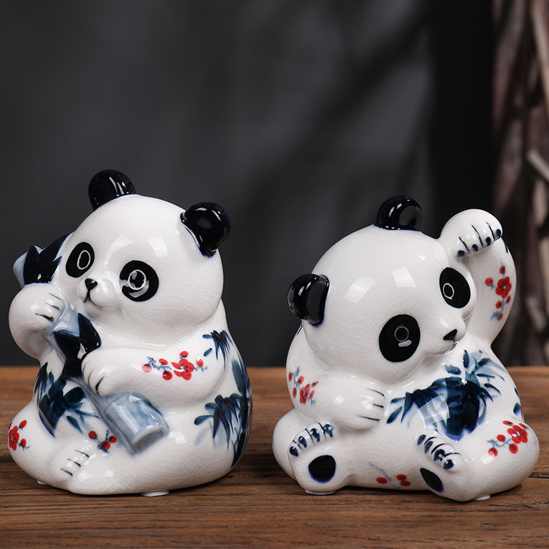 招财熊猫创意陶瓷可爱摆件现代中式桌面摆设家居客厅酒柜装饰品
