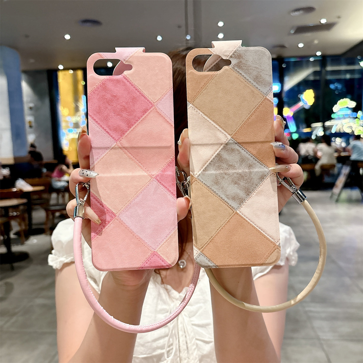 ins格子纹笔记本适用三星zflip7手机壳小折叠屏zflip5/6皮套中轴全包保护套FE防摔带斜跨挂绳扣女拼色粉棕w24