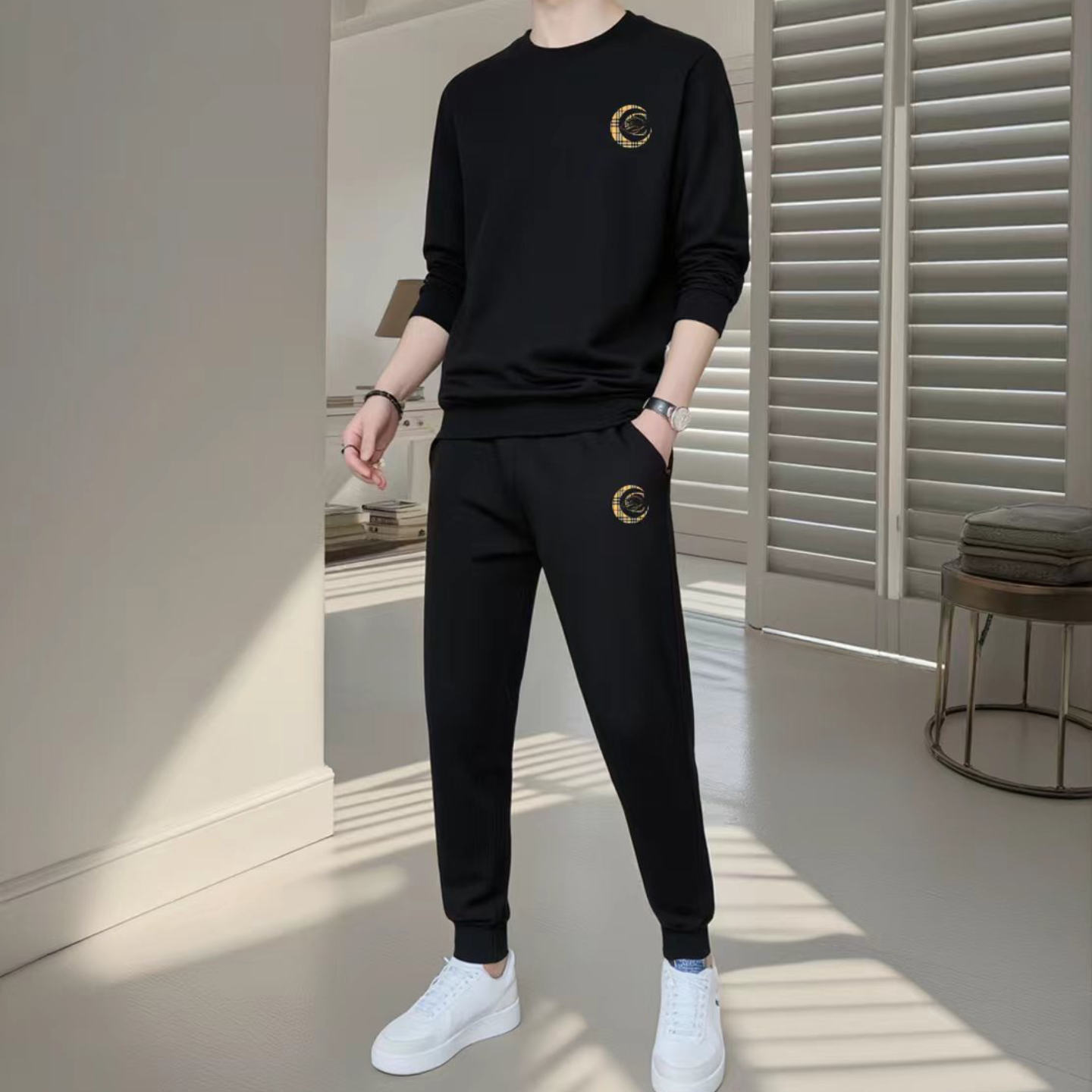 秋冬男士休闲套装潮流轻奢经典爆款圆领加绒卫衣卫裤搭配一整套男