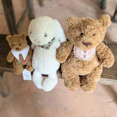 Jellycat巴塞罗熊围巾邦尼兔围巾手工玩偶围兜两面用领子玩偶领子