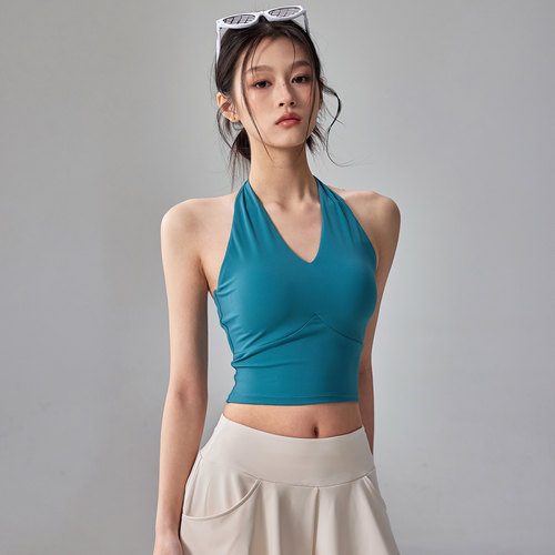 健身女孩聚拢挂脖美背运动内衣