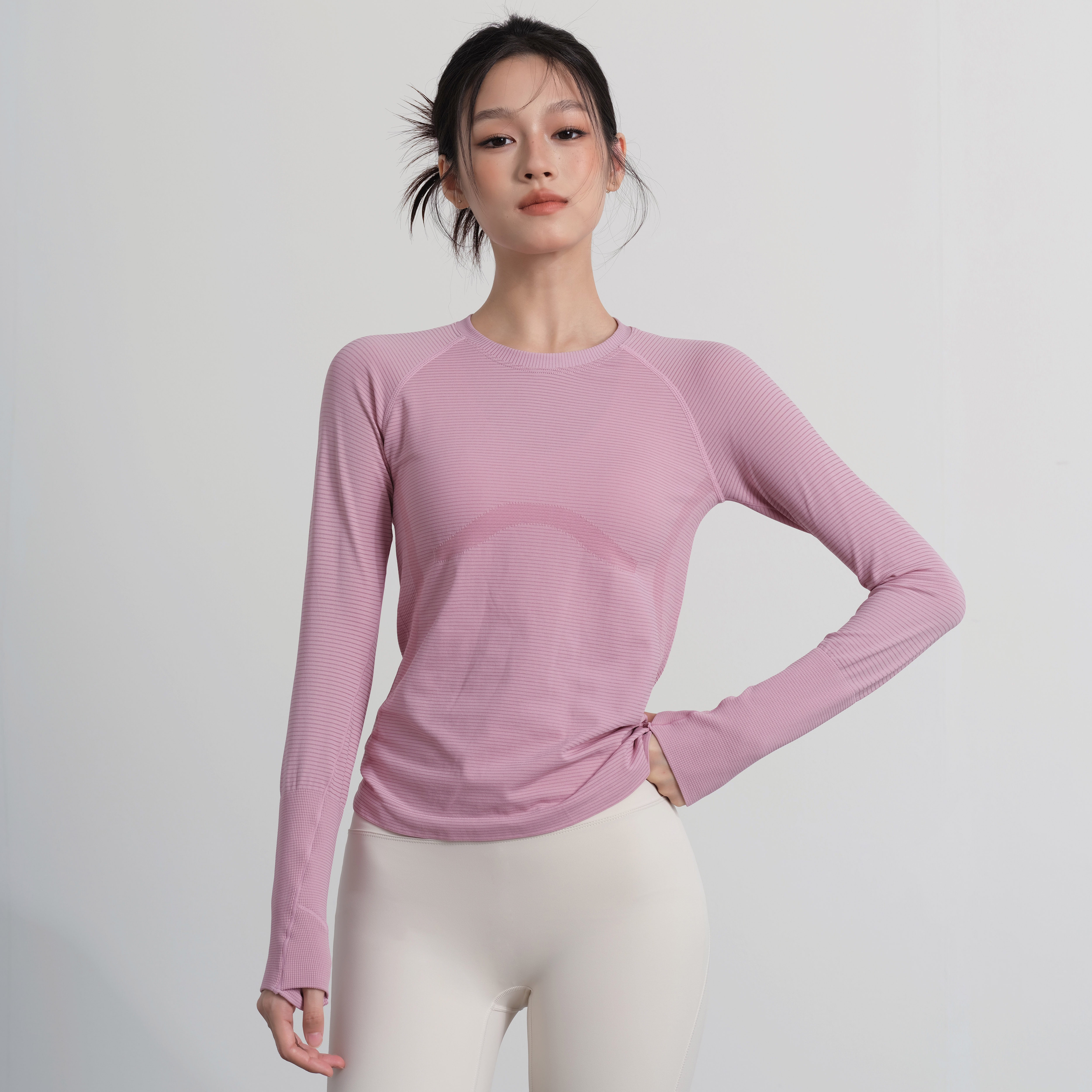 健身女孩2025新款瑜伽服正肩紧身显瘦长袖高弹力跑步运动上衣初秋