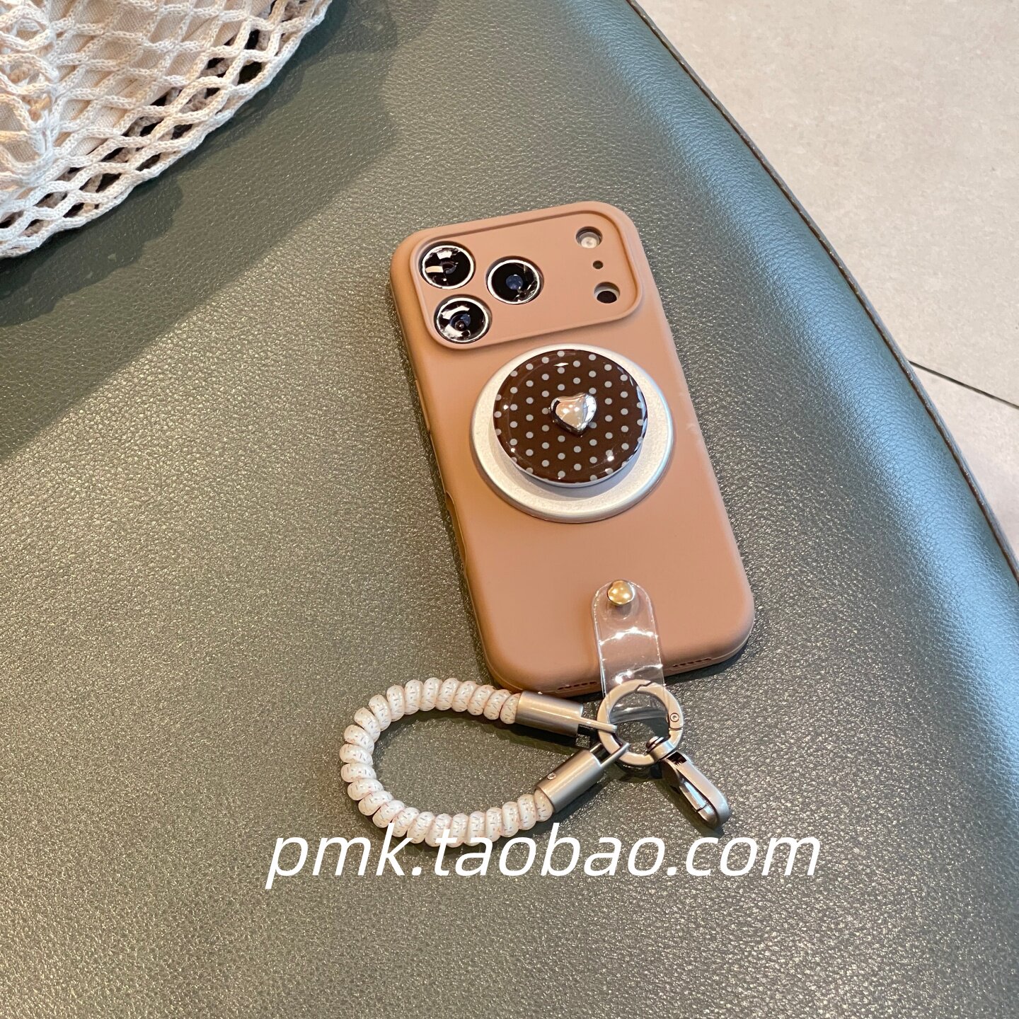 ins高级奶茶棕磁吸波点爱心支架手机壳17promax电话线弹力腕带适用苹果16promaxiPhone15液态硅胶14/13手提女