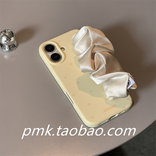日韩ins奶黄色波点丝巾腕带适用苹果15promax手机壳iphone16/14pro高级感12磨砂软胶11女13promax手提手拎