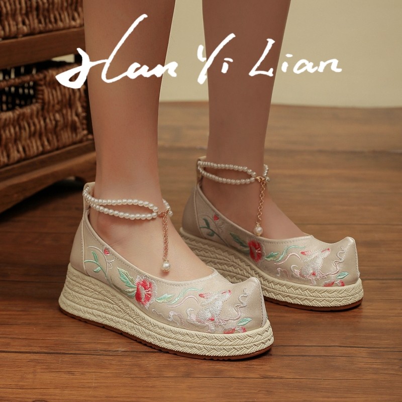 厚底汉服鞋子女冬季中国风布鞋