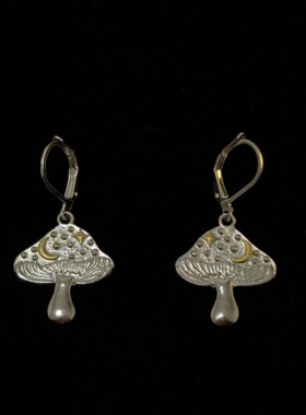 Sage Vintage古着 Mushroom Crown植物耳饰