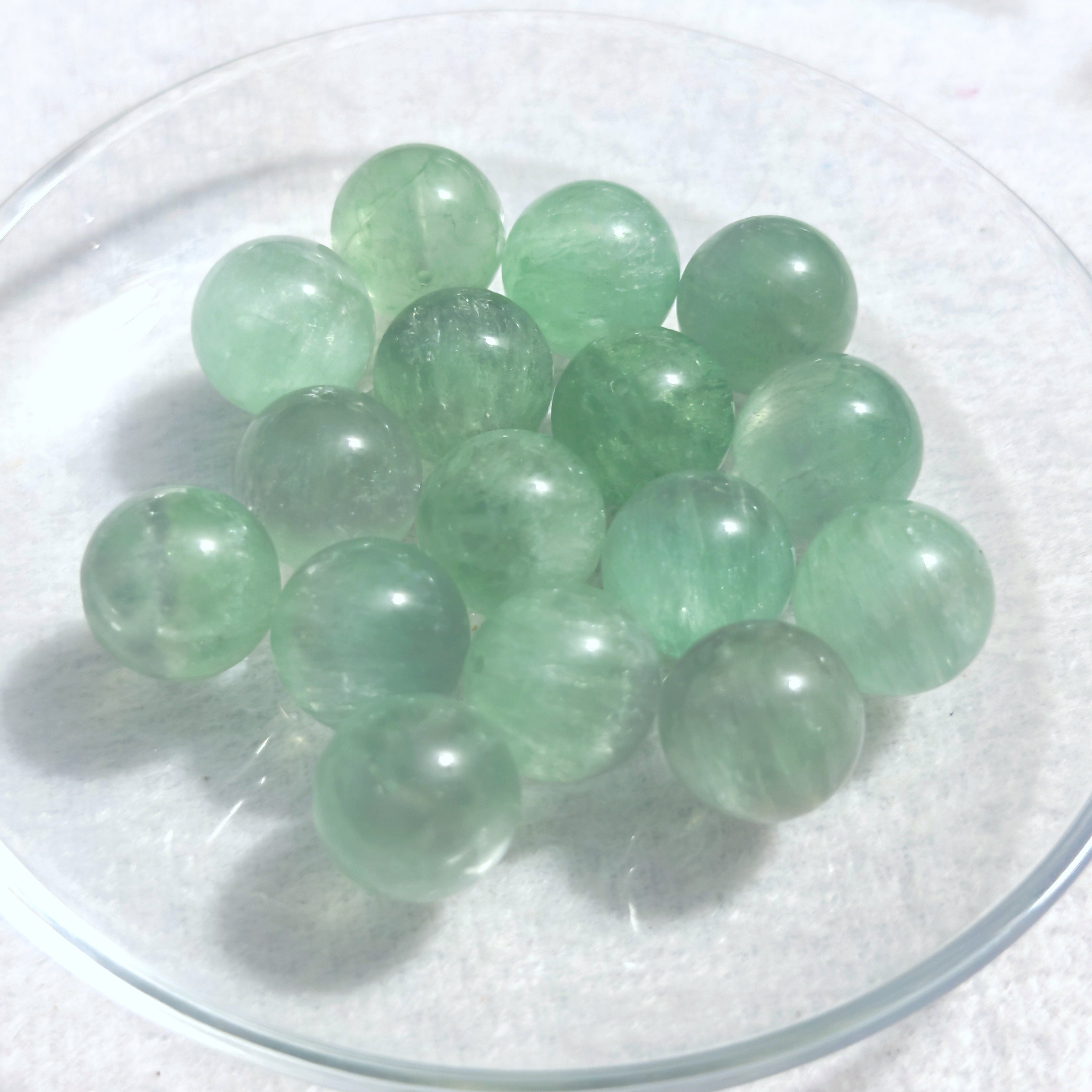 天然薄荷曼波绿拉丝羽毛萤石16.5mm-19mm圆珠DIY手工单珠配件,饰品/流行首饰/时尚饰品新,其他DIY饰品配件,淘宝优惠券,粉丝福利购,淘宝优惠卷