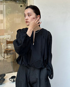 配丝绸光泽感长袖 TDF新 上衣 可拆卸 微皱感肌理大身 2way设计 袖