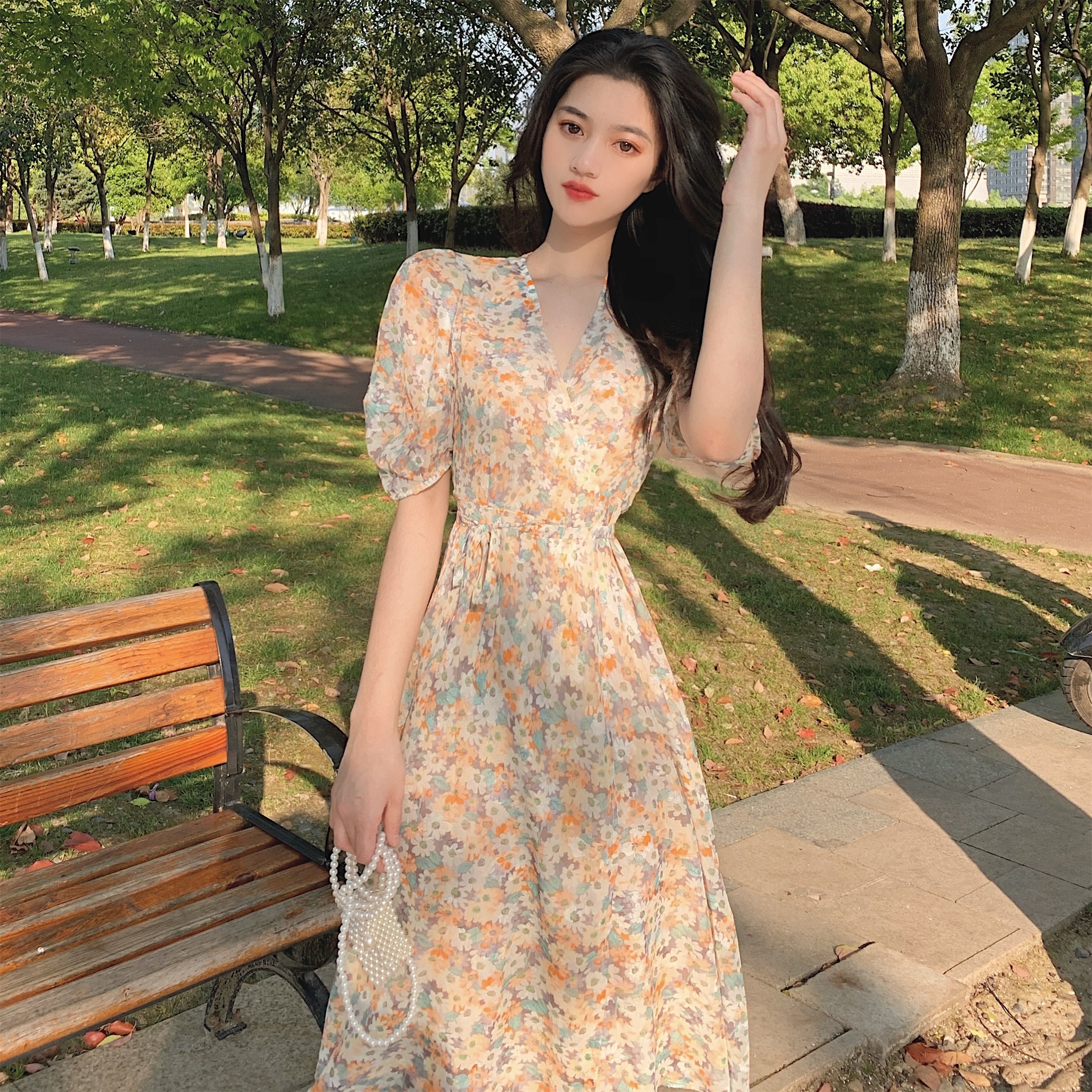 Real price retro waist V-neck Chiffon Daisy French floral dress women's summer dress