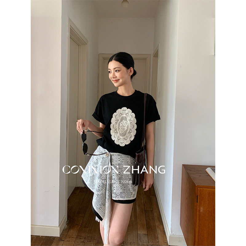 CZ ZHANG设计感蕾丝拼接短袖上衣女装夏季新款圆领绣花t恤C20429