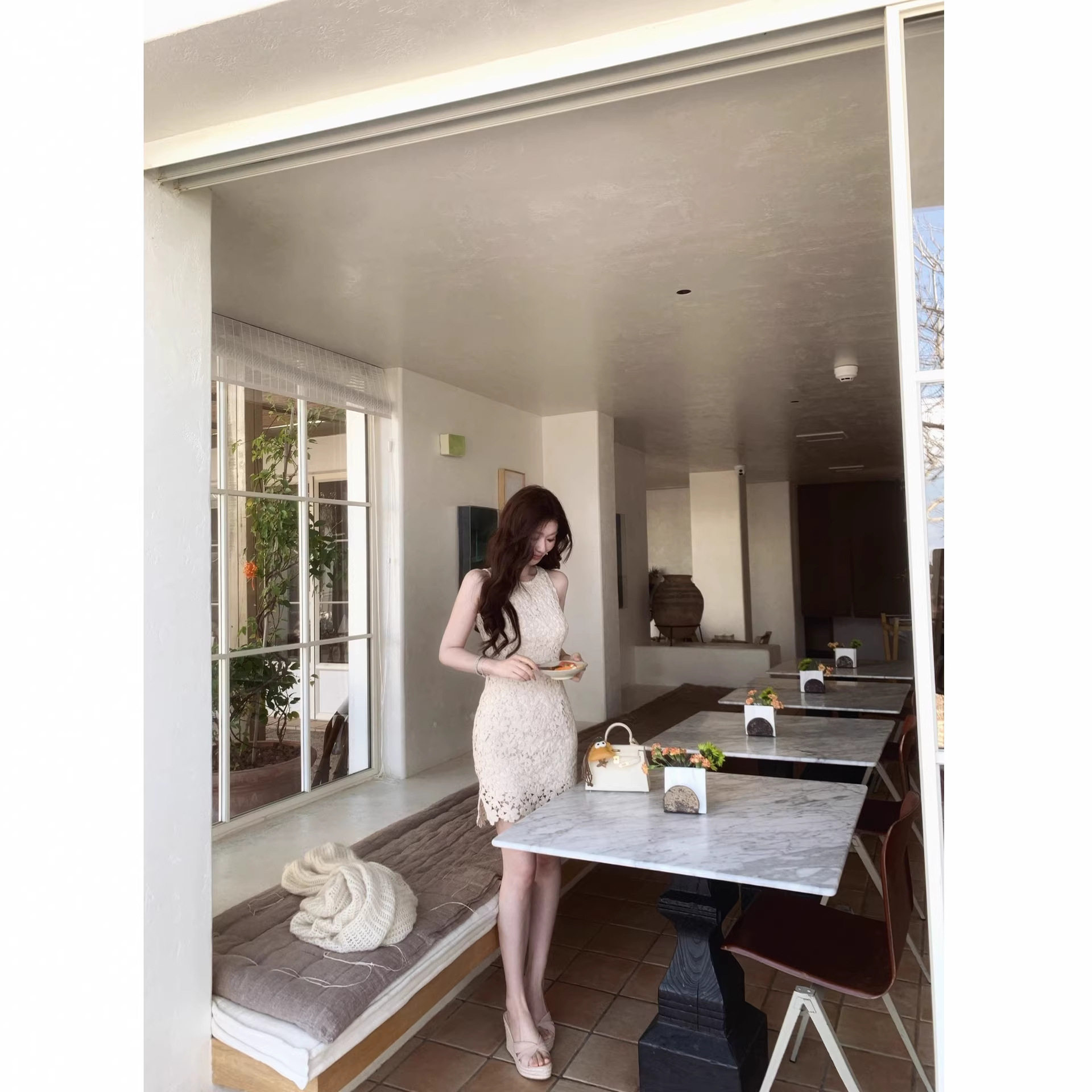 SYA奚小西法式镂空蕾丝无袖连衣裙女春季礼服内搭短裙106元