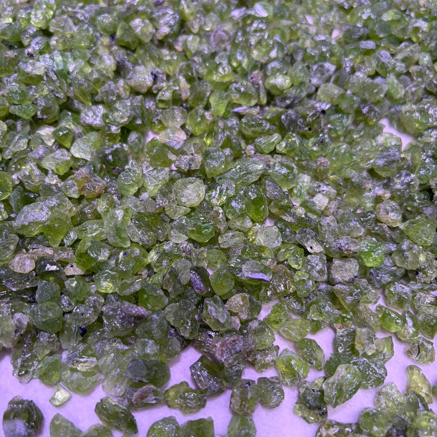 天然绿橄榄水晶原石毛料原矿未打磨宝石矿物收藏标本裸石晶体好图片