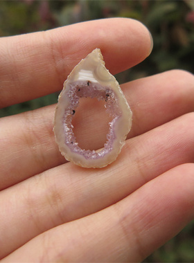 玛瑙洞聚宝盆水晶切片可diy项链