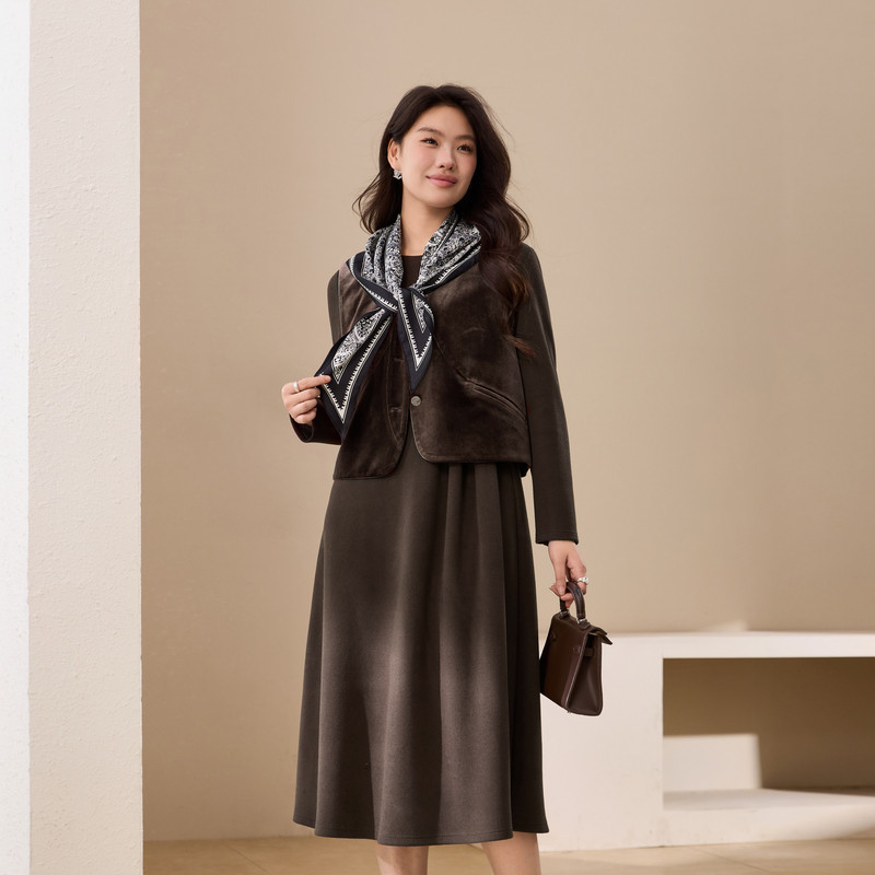 【高级感轻熟风套装】纤莉秀大码女装复古气质两件套胖mm冬装新款